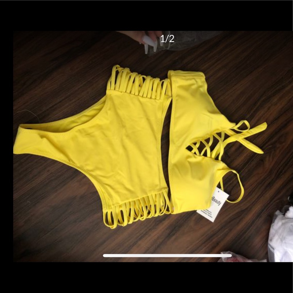 NEW Women’s swimsuit